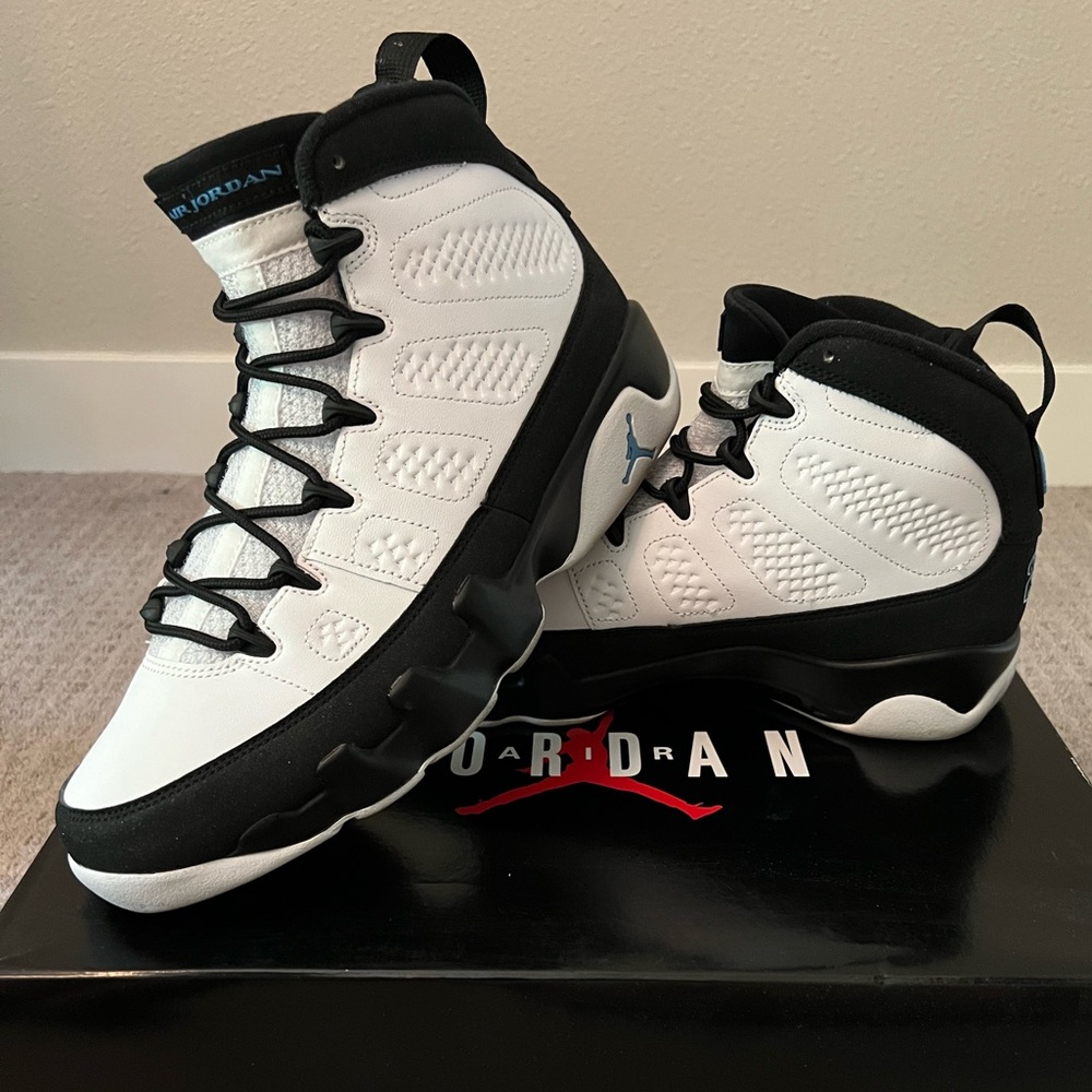 Air Jordan 9 Retro University Blue